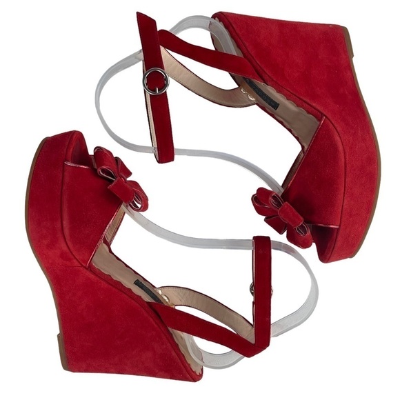 MARC JACOBS PEEP TOE FLOWER EMBELLISHED SUEDE WEDGE SANDAL HEELS - Picture 6 of 14